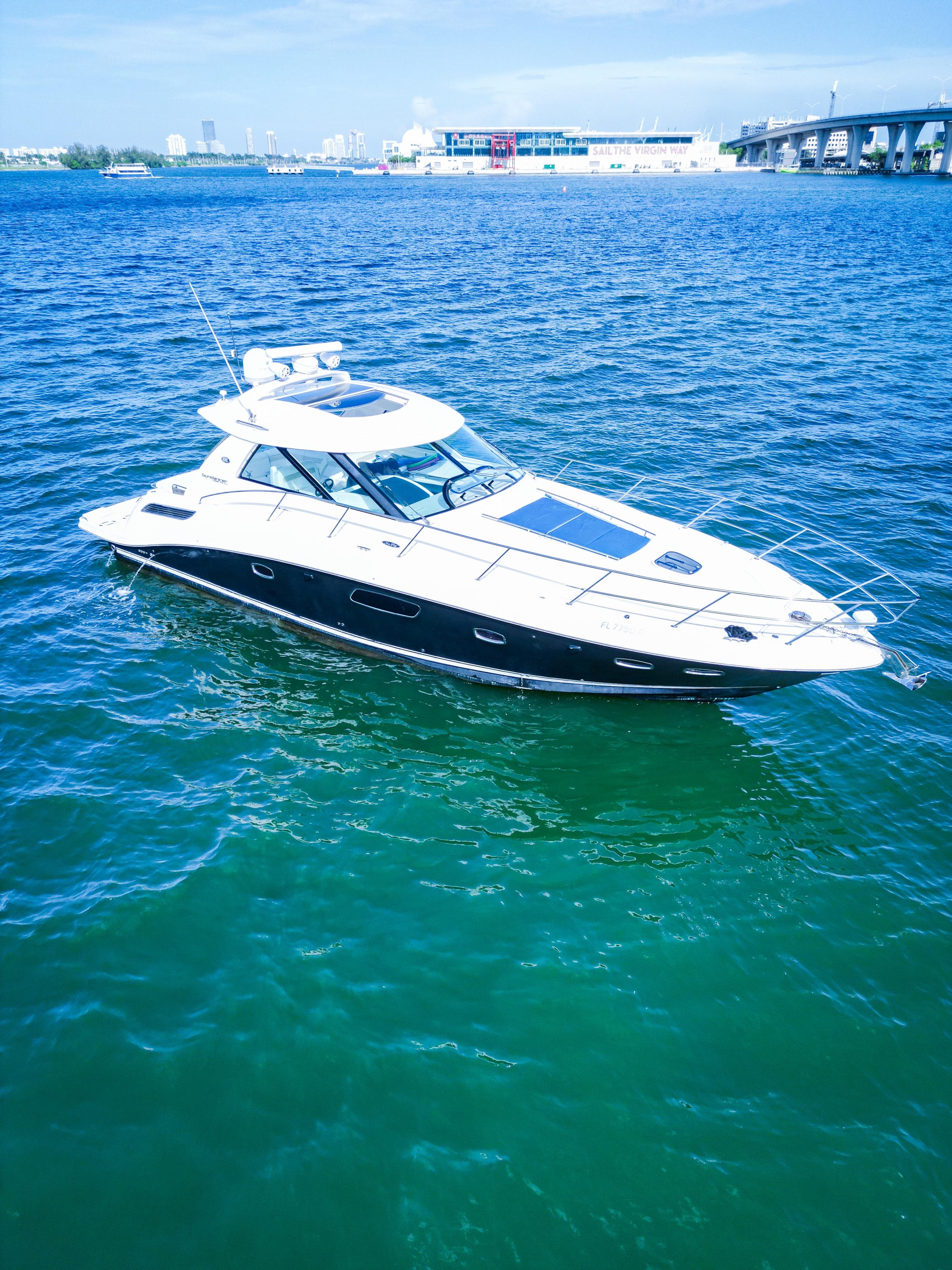 50ft Sea Ray - photo 1