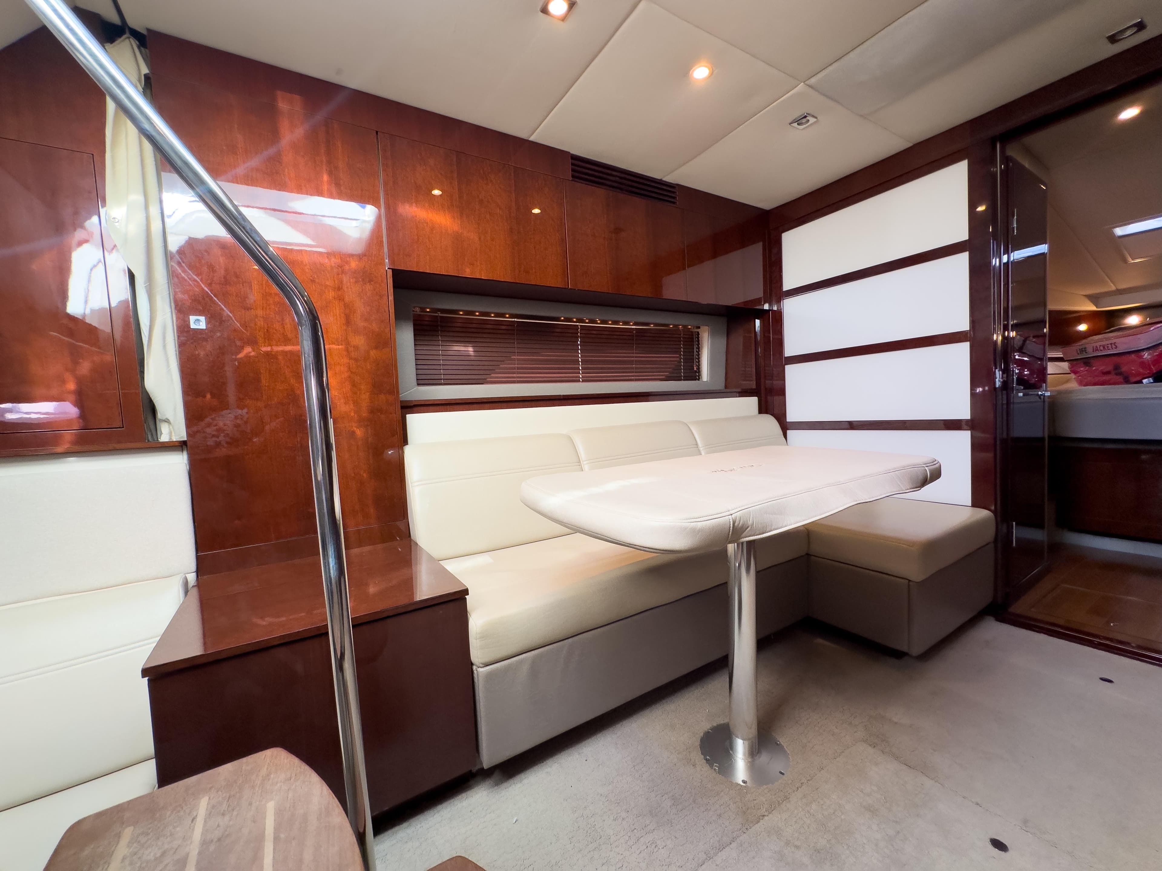 50ft Sea Ray - photo 18